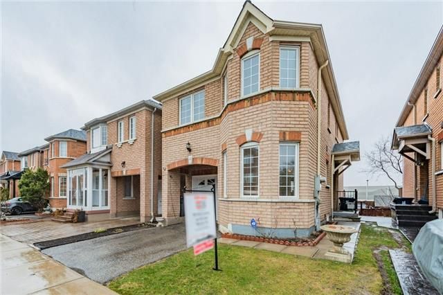 Detached House sold at 95 Touchstone Drive, Toronto, Brookhaven-Amesbury, M6M5K8 - MLS: W3764608