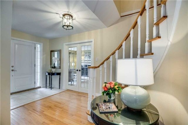 2103 Constance Dr, Oakville, L6J5V1 | Image 2