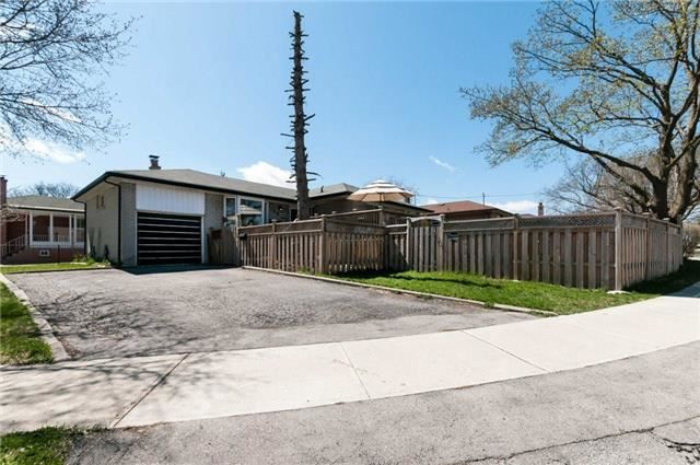 56 Frost St, Toronto, M9W1Y8 | Image 2