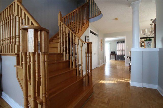 5861 Cozumel Dr, Mississauga, L5M6Y7 | Image 3