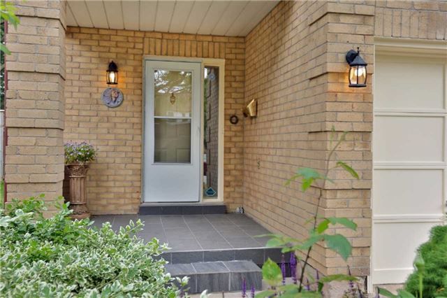 140 Romain Cres, Oakville, L6H5A6 | Image 3