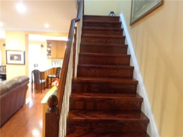 48 Horne Dr, Brampton, L6V2V3 | Image 3