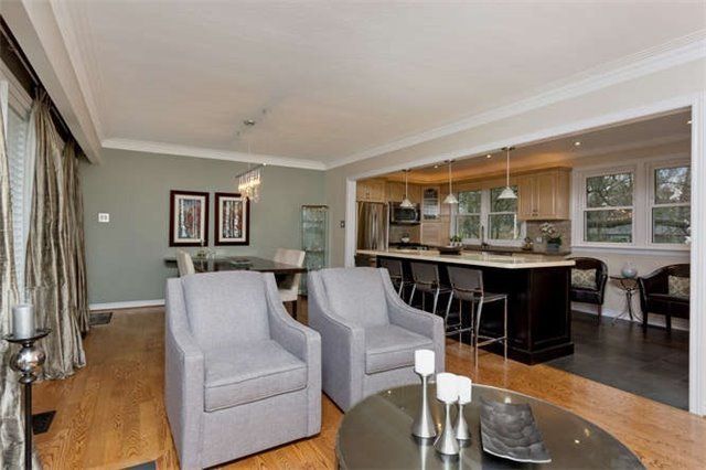 183 Westminster Dr, Oakville, L6L4H8 | Image 3