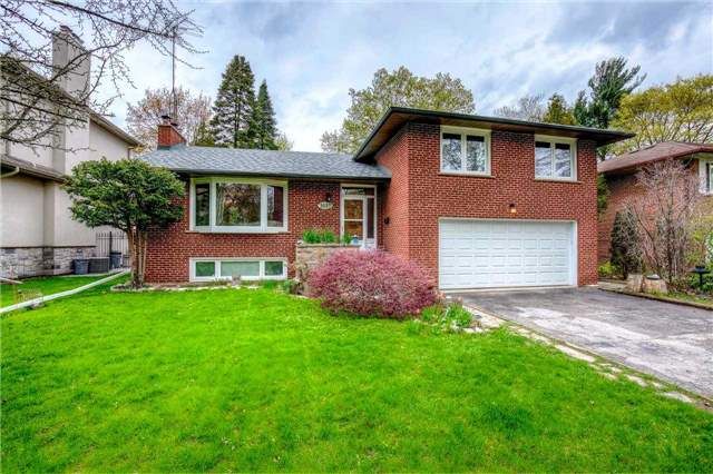 3537 Enniskillen Circ, Mississauga, L5C2M9 | Image 2