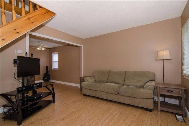 1326 Meredith Ave, Mississauga, L5E2E7 | Image 3