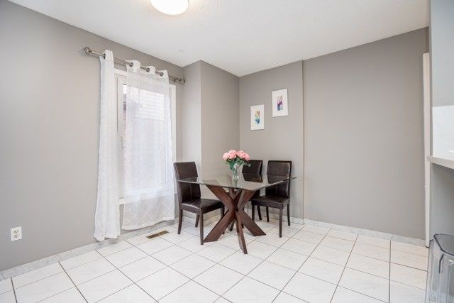 1148 Bridlewood Tr, Oakville, L6M2L2 | Image 2