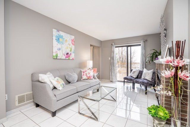 1148 Bridlewood Tr, Oakville, L6M2L2 | Image 3