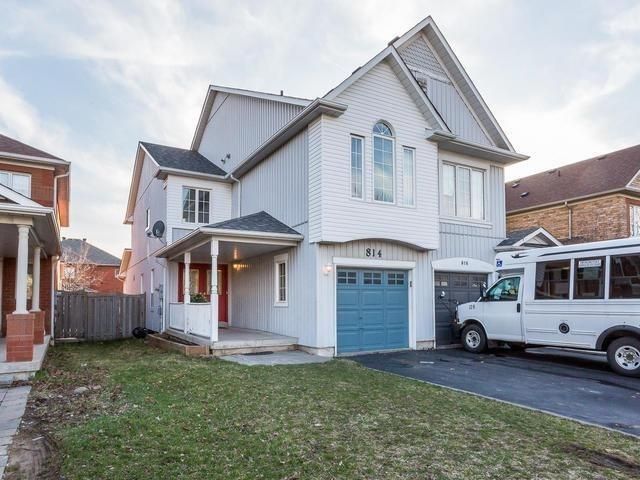 814 Golden Farmer Way, Mississauga, L5W1A7 | Image 2