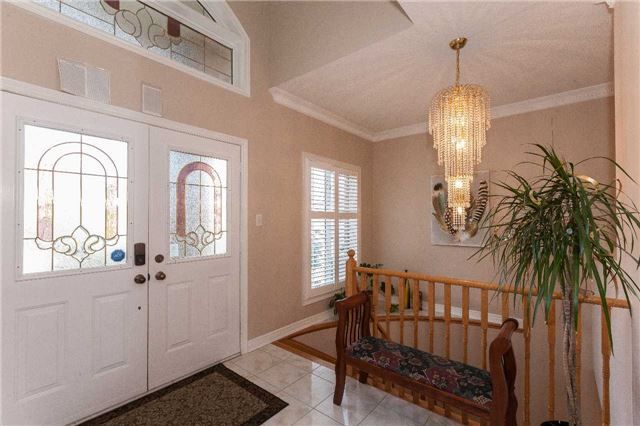 694 Gypsy Fly Cres, Mississauga, L5W1H5 | Image 3