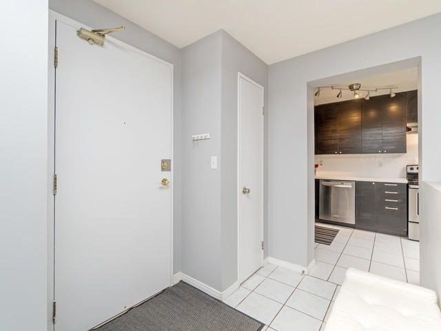 901 - 155 Hillcrest Ave, Mississauga, L5B3Z2 | Image 2