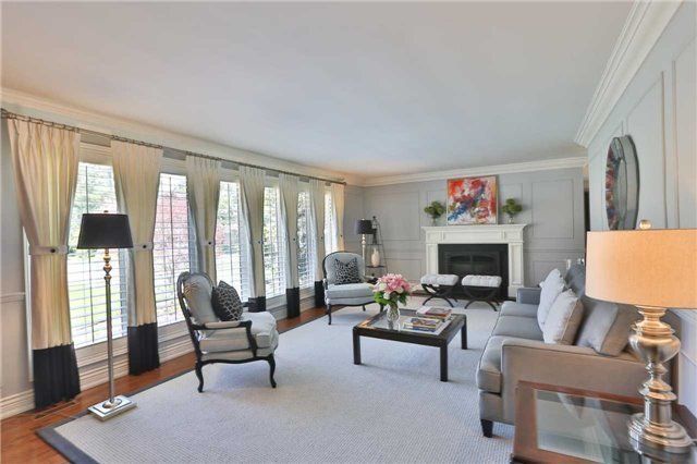 1260 Braeside Dr, Oakville, L6J2A4 | Image 3