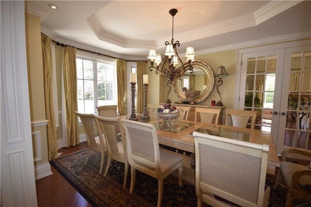 94 Shorewood Pl, Oakville, L6K3Y4 | Image 3