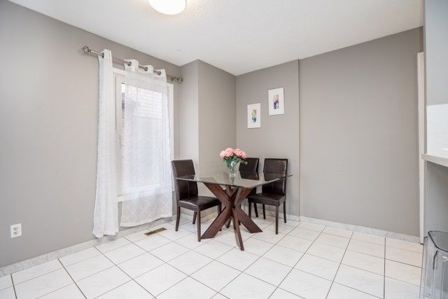 1148 Bridlewood Tr, Oakville, L6M2L2 | Image 2