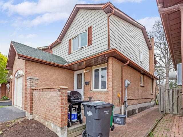 Detached House sold at 818 Thistle Down Court, Mississauga, Creditview, L5C3K6 - MLS: W3805118