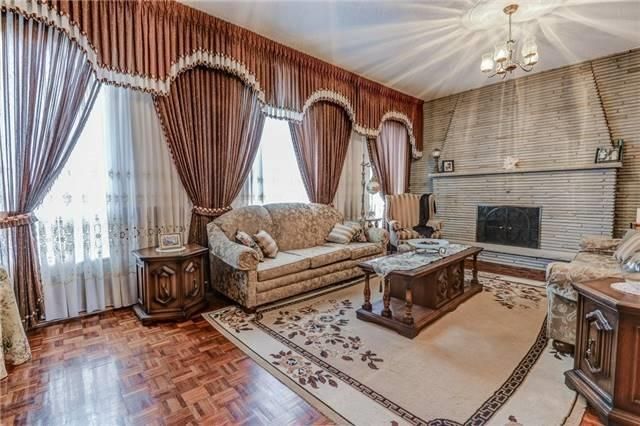 32 Fenton Way, Brampton, L6P0P6 | Image 3