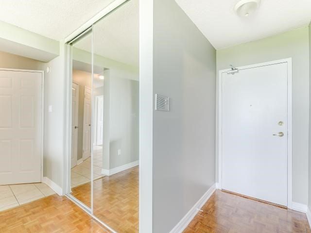 812 - 3501 Glen Erin Dr, Mississauga, L5L2E9 | Image 2