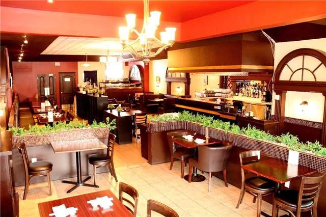 380 Lakeshore Rd E, Mississauga, L5H1H5 | Image 2