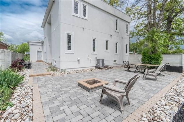 338 Woodale Ave, Oakville, L6K2N7 | Image 3