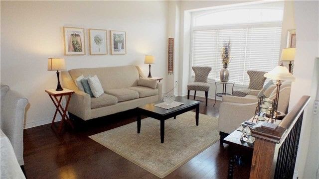 80 Lorenzo Circ, Brampton, L6R3N4 | Image 3