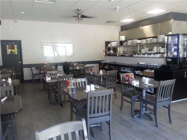 360 Lakeshore Rd W, Mississauga, L5H1H3 | Image 3