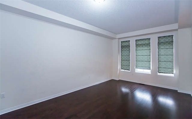 61 Yellowknife Rd, Brampton, L6R3X5 | Image 2