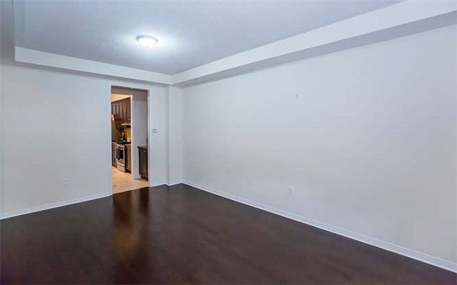 61 Yellowknife Rd, Brampton, L6R3X5 | Image 3