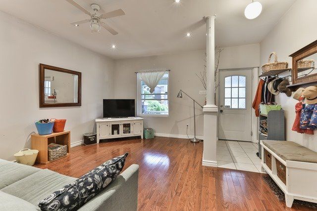 Main/Up - 1383 Lansdowne Ave, Toronto, M6H3Z9 | Image 3