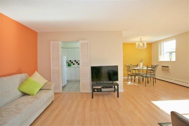 402 - 3555 Derry Rd E, Mississauga, L4T1B2 | Image 2