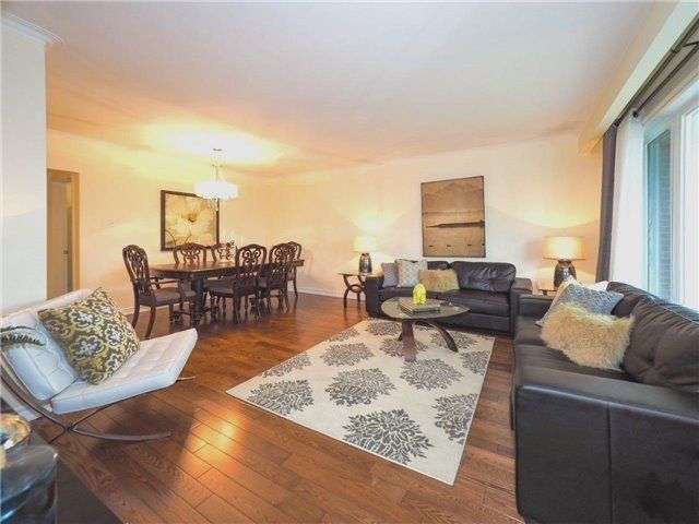 33 Renault Cres, Toronto, M9P1J2 | Image 3