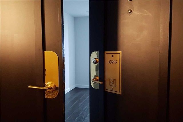 3305 - 2045 Lake Shore Blvd W, Toronto, M8V2Z6 | Image 2