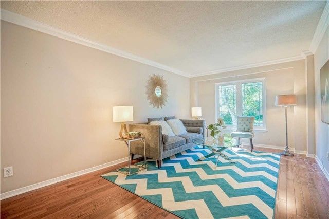 2253 Constance Dr, Oakville, L6J 5L8 | Image 3