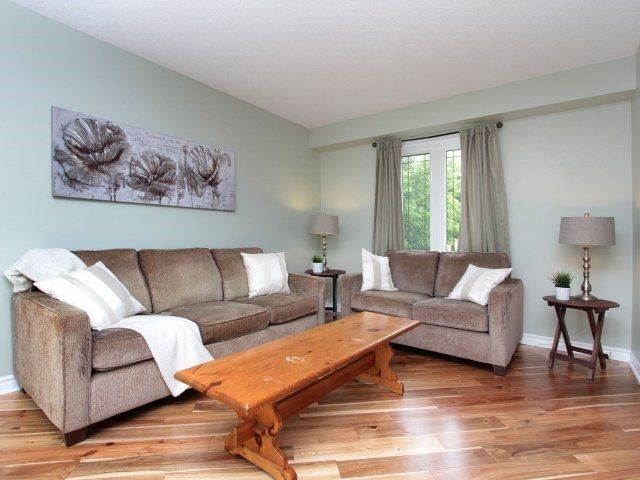 7 Birchway Pl, Halton Hills, L7J2X4 | Image 3