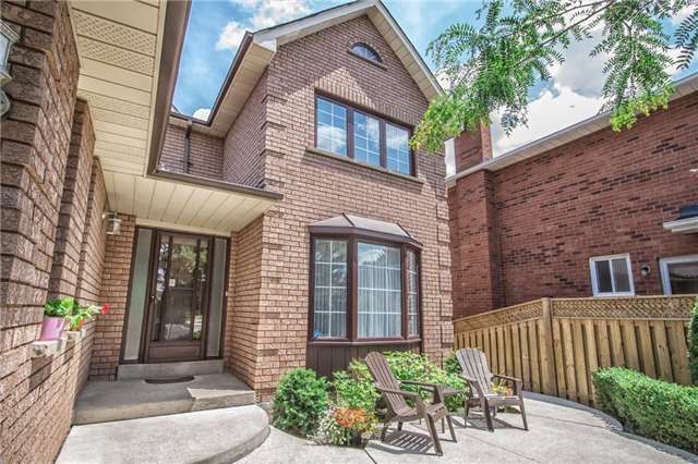 1928 Aldermead Rd, Mississauga, L5M 2Z9 | Image 3