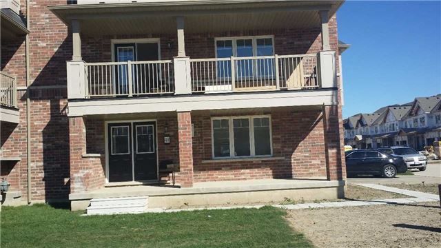 49 Golden Springs Dr, Brampton, L7A0C7 | Image 2