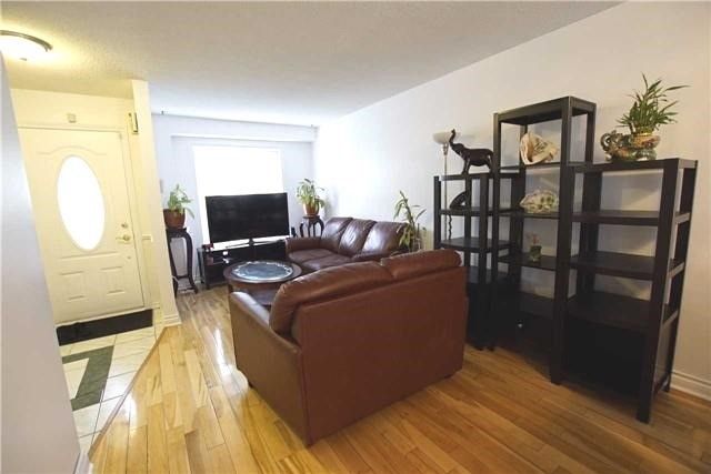 3068 Cantelon Cres, Mississauga, L5N3J8 | Image 2