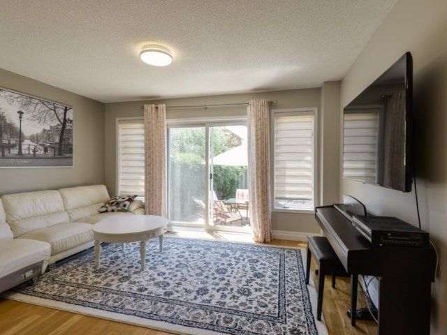 5842 Questman Hllw, Mississauga, L5M 6P3 | Image 2