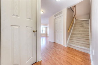 Unit 24 — 37 Four Winds Dr, Toronto - York University Heights image-0-2