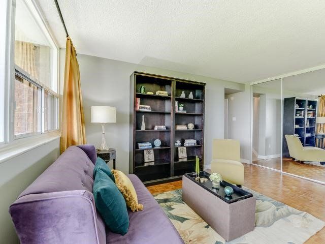 812 - 3501 Glen Erin Dr, Mississauga, L5L2E9 | Image 3