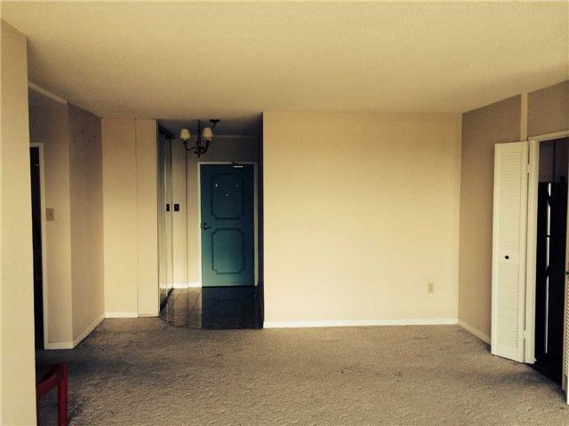 1607 - 1359 White Oaks Blvd, Oakville, L6H 2R8 | Image 2