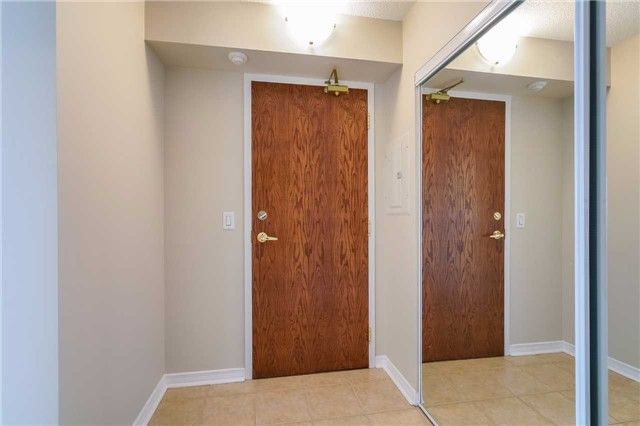 304 - 35 Via Rosedale Way, Brampton, L6R3J9 | Image 3