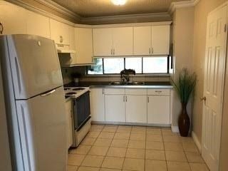 336 - 4645 Jane St, Toronto, M3N2K9 | Image 2