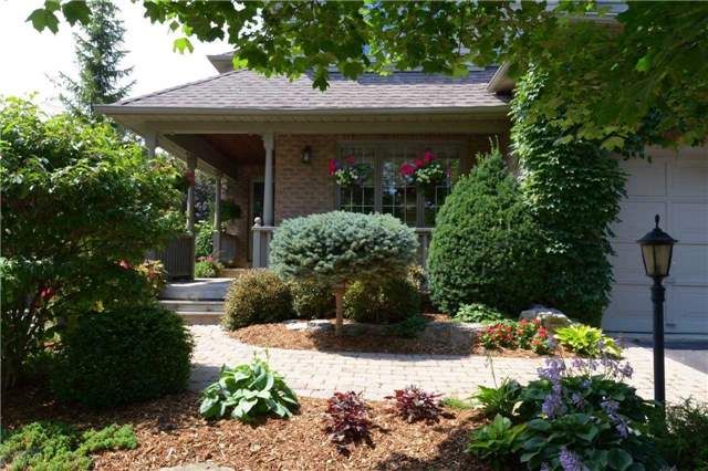 2623 Charlotte Crt, Mississauga, L5M5E6 | Image 2