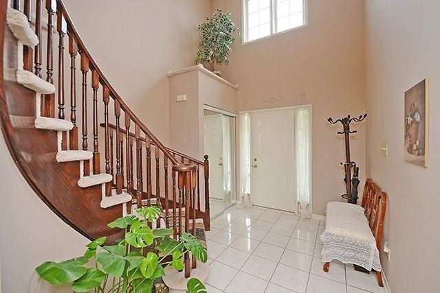 36 Letty Ave, Brampton, L6Y4T3 | Image 3