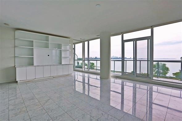 Room2