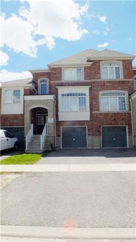 80 Lorenzo Circ, Brampton, L6R3N4 | Image 2