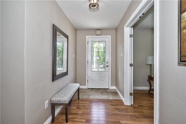 327 Goodram Dr, Burlington, L7L2J9 | Image 2