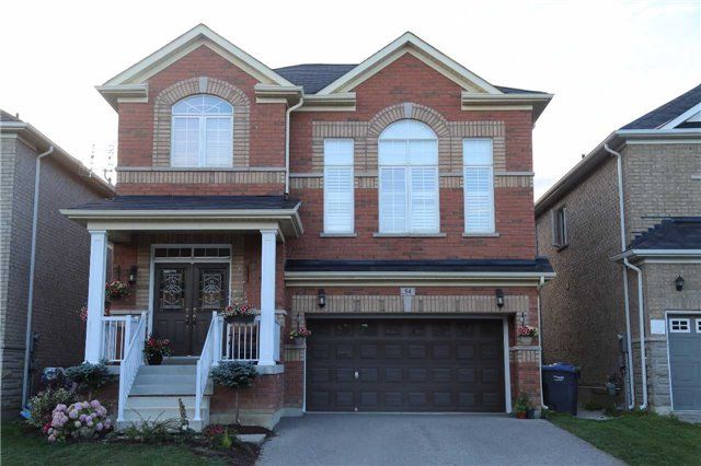 54 Iceland Poppy Tr, Brampton, L7A0M9 | Image 2