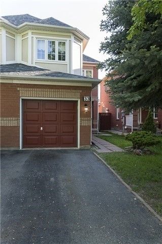 33 Clover Bloom Rd, Brampton, L6R1S2L | Image 2