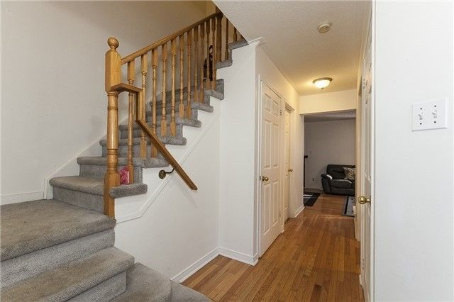 33 Clover Bloom Rd, Brampton, L6R1S2L | Image 3