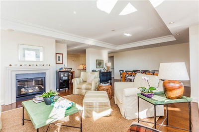 Unit 702 — 111 Forsythe St, Oakville - Old Oakville image-0-3